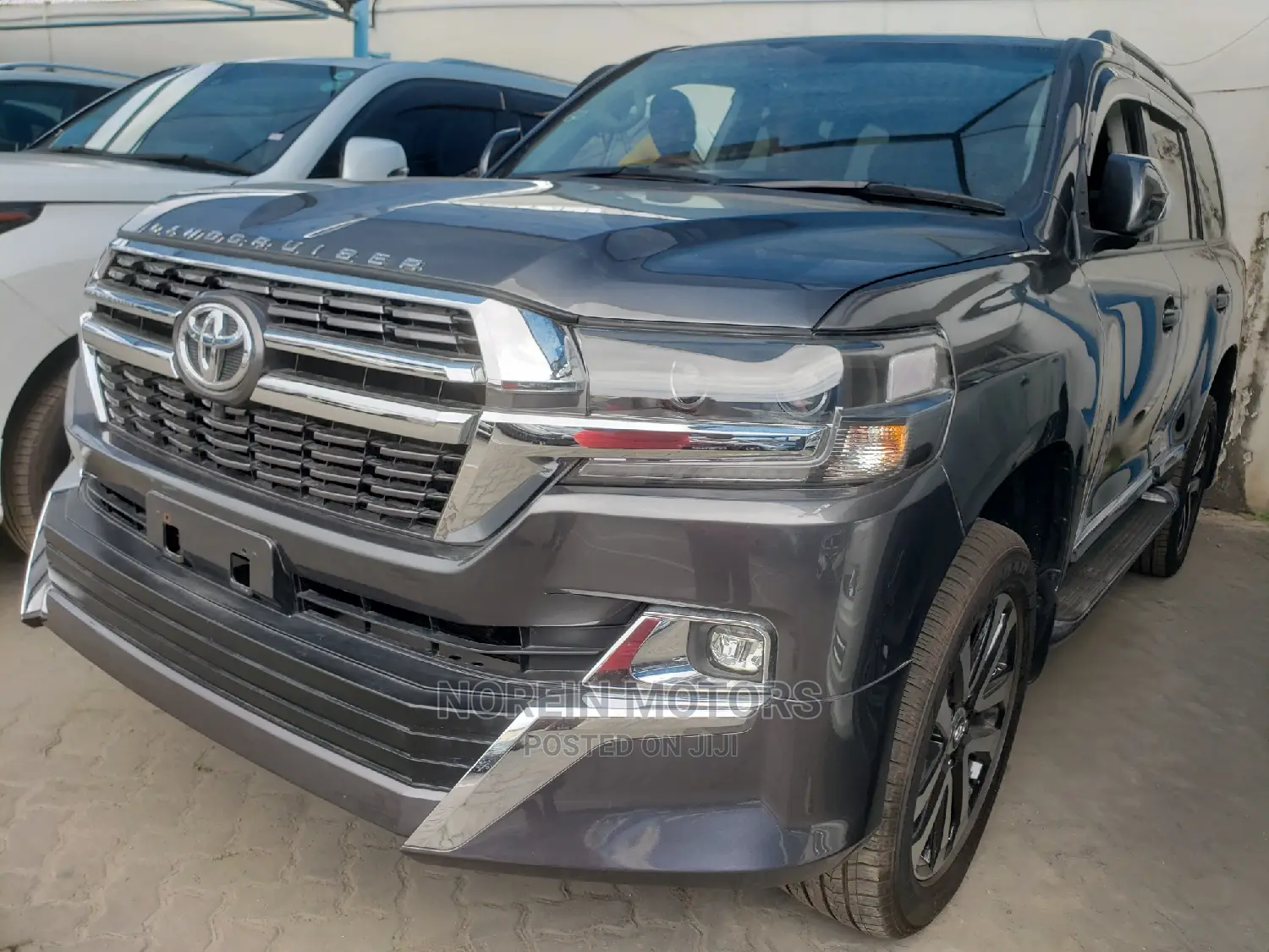 Toyota Land Cruiser 2015 Gray