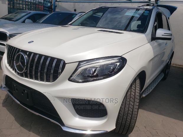 Mercedes-Benz GLE-Class 2017 White - thumbnail 2