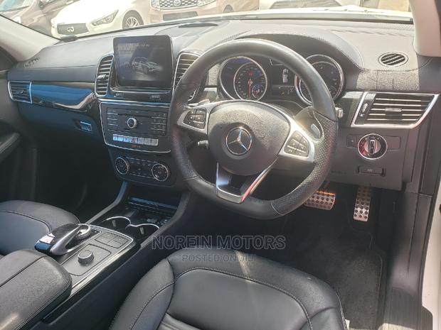 Mercedes-Benz GLE-Class 2017 White - thumbnail 8
