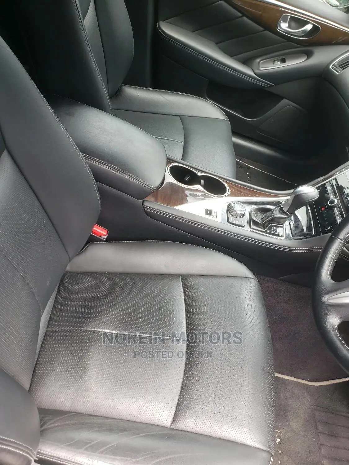 Nissan Skyline 2015 White