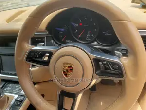 Porsche Macan 2015 Pearl