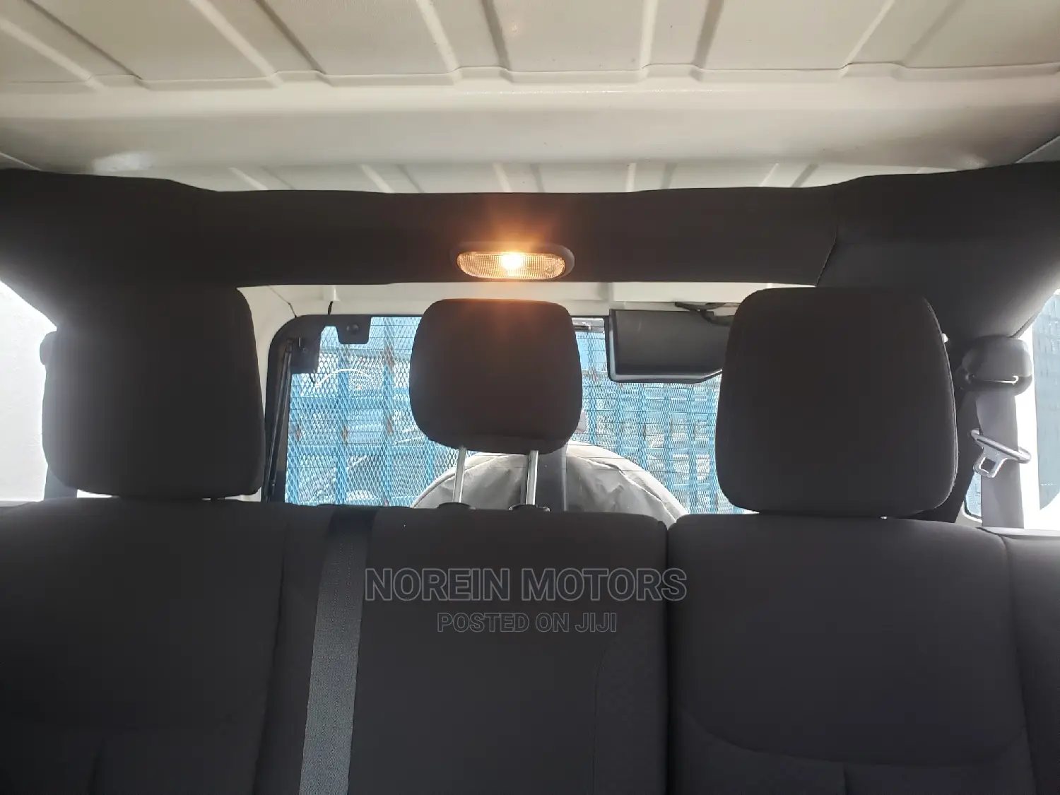 Jeep Wrangler 2015 Off White