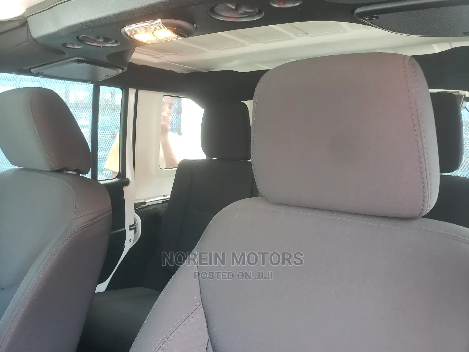 Jeep Wrangler 2015 Off White