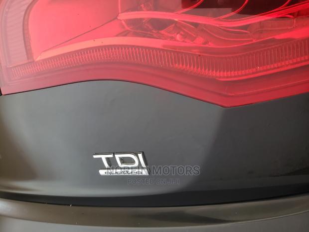 Audi Q7 2017 Black - thumbnail 6