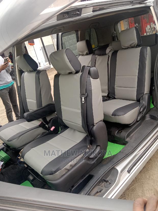 Toyota Isis (7 Seater)Car Seat Covers - thumbnail 2