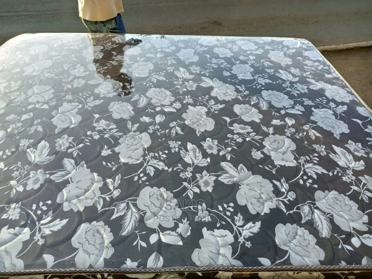 Sleep on This Beautie! QUEEN Size 10" HD Quilted Mattresses