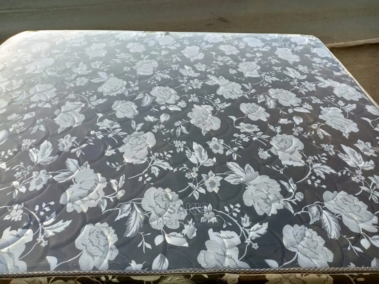 Sleep on This Beautie! QUEEN Size 10" HD Quilted Mattresses