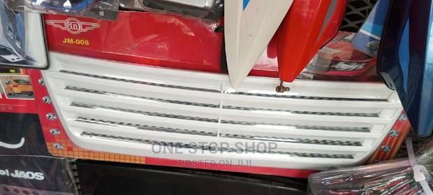 Front Bonnet White Decorative Scoop Air Vent