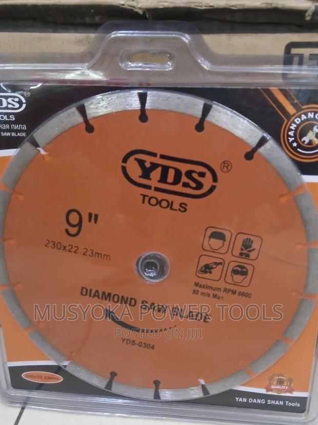 Iamond Cutting Disc Segmented – 9′′ for Concrete - main view