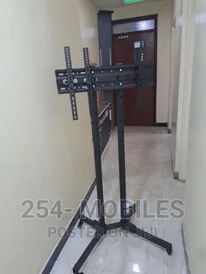 TV Trolley/Cart For 32 To 65” Flat Screens Up To 45 Kg