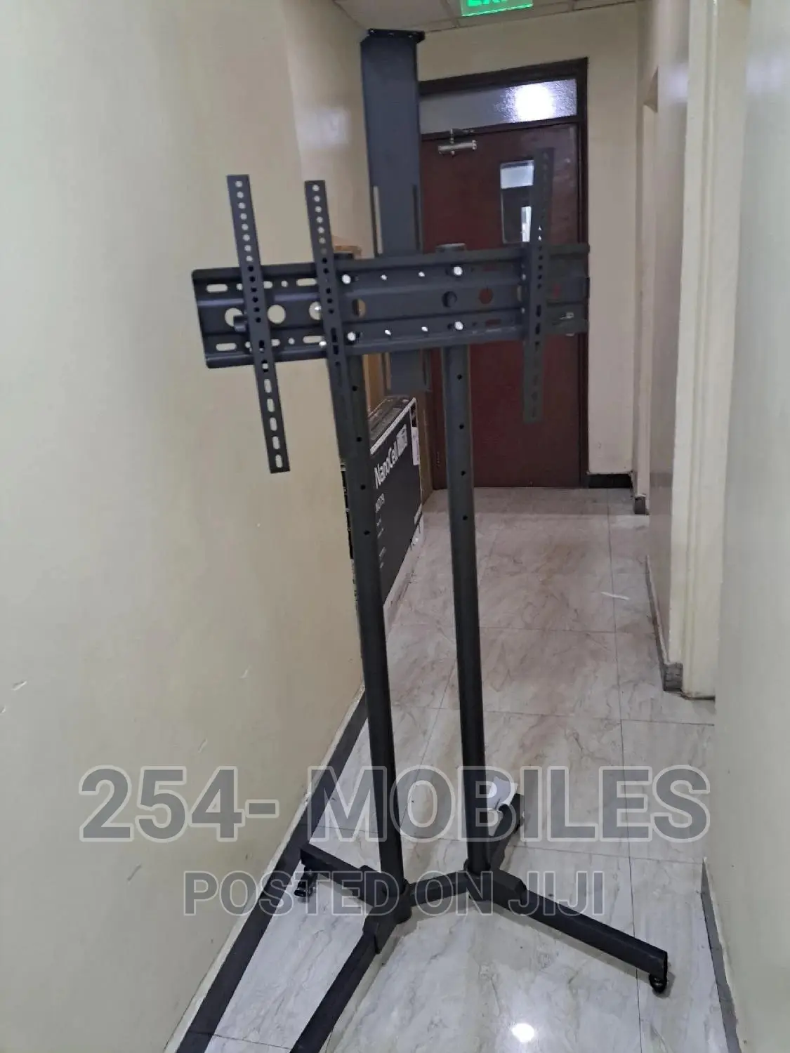 TV Trolley/Cart For 32 To 65” Flat Screens Up To 45 Kg