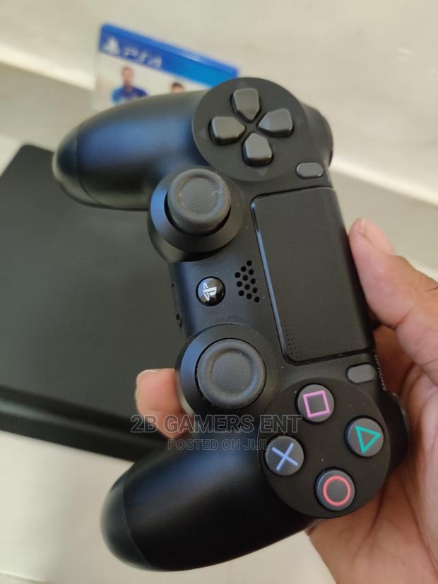 Slim Console, Ps4 Slightly Used - thumbnail 7