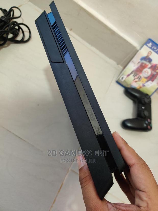 Slim Console, Ps4 Slightly Used - thumbnail 4