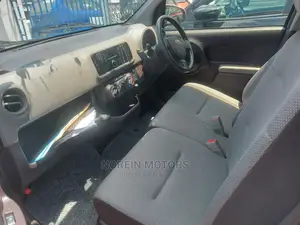 Toyota Passo 2015 Pink