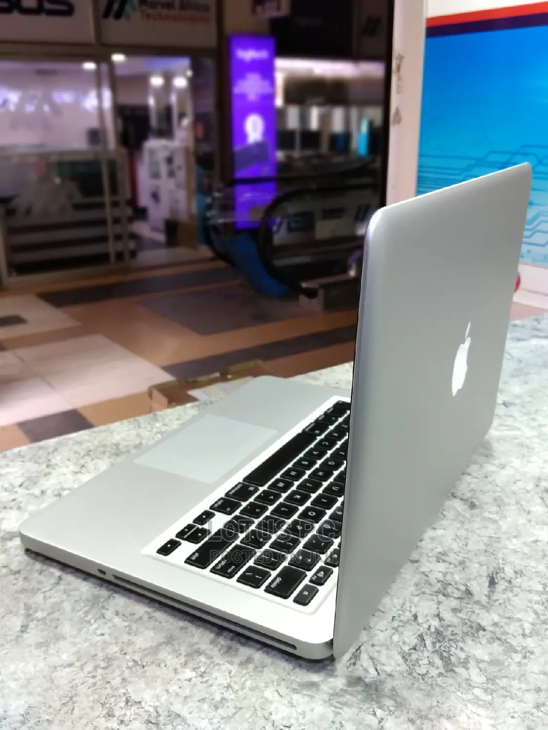 Laptop Apple MacBook 2012 8GB Intel Core I5 HDD 500GB
