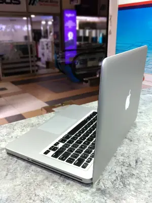 Laptop Apple MacBook 2012 8GB Intel Core I5 HDD 500GB