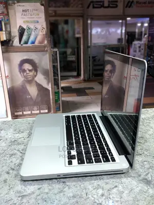 Laptop Apple MacBook 2012 8GB Intel Core I5 HDD 500GB