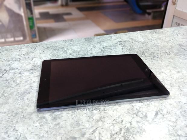 Apple iPad Air 32 GB Gray - thumbnail 2