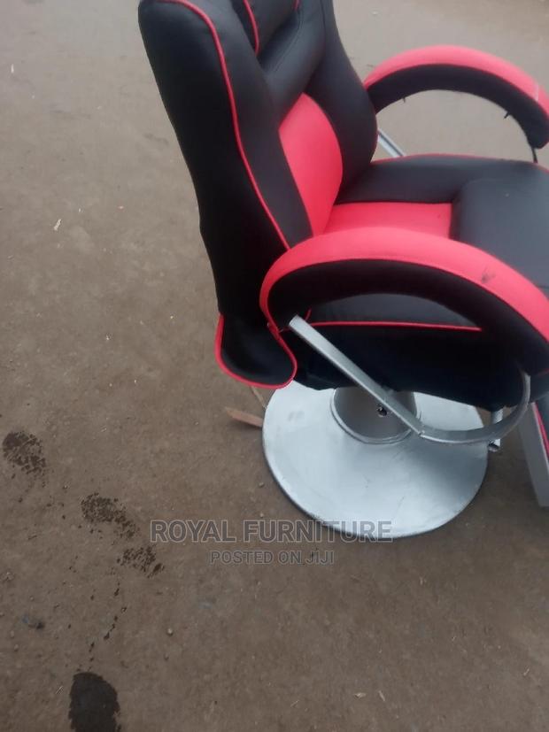 Barber Chair - main view