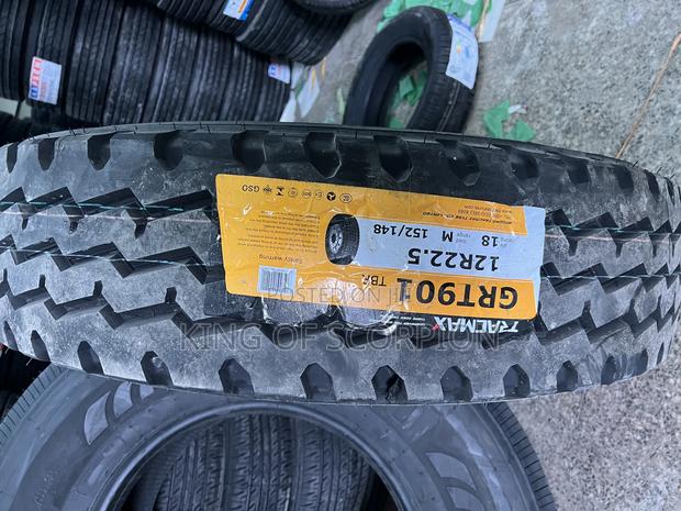 12R22.5 Tracmax - main view