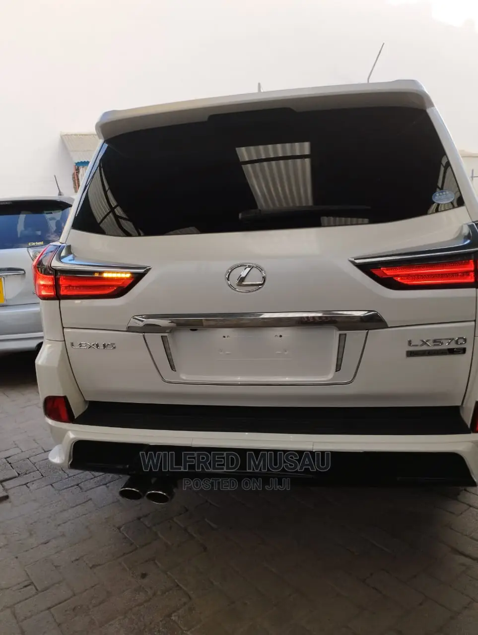 Toyota Land Cruiser 2017 White