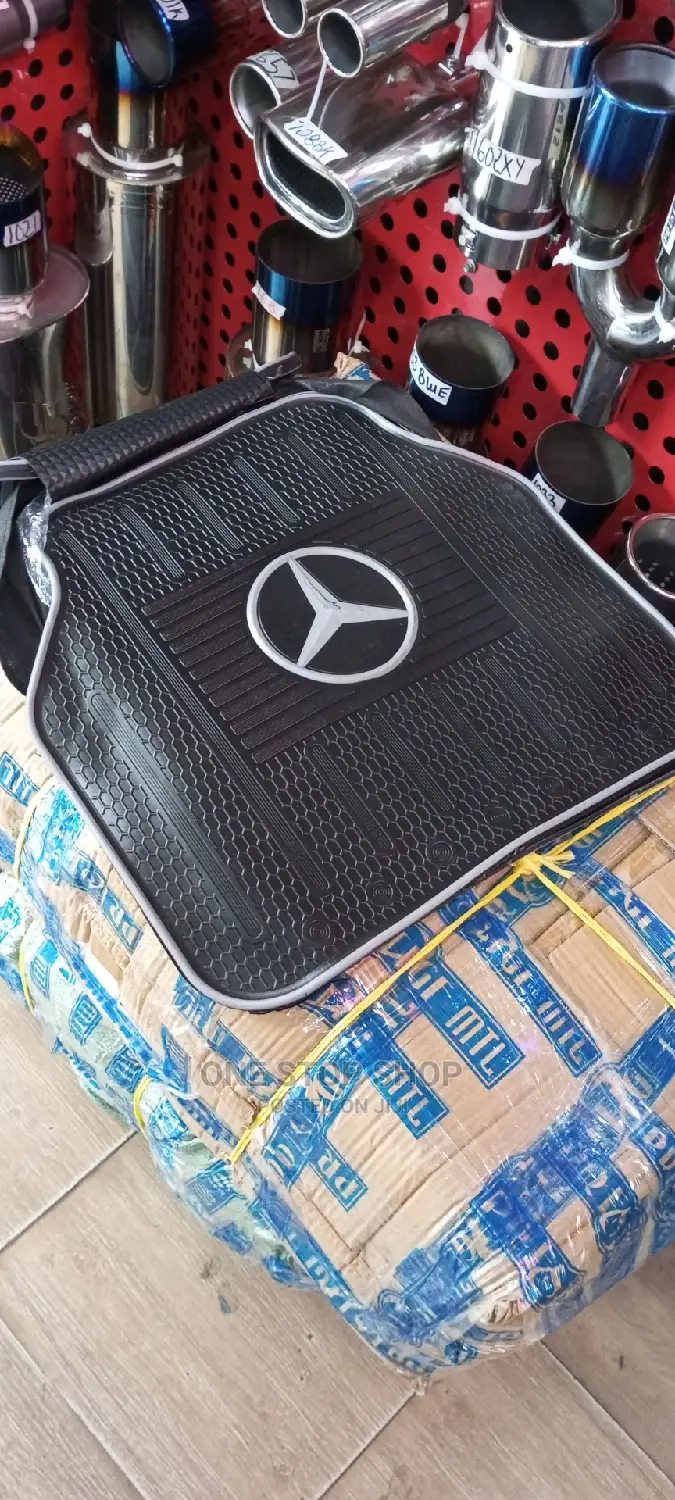 Mercedes Logo Rubber Mats 5pcs