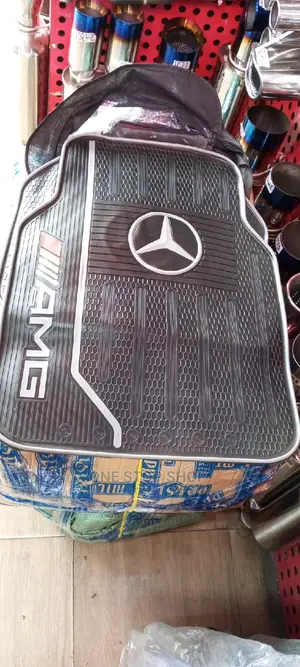 Mercedes Logo Rubber Mats 5pcs