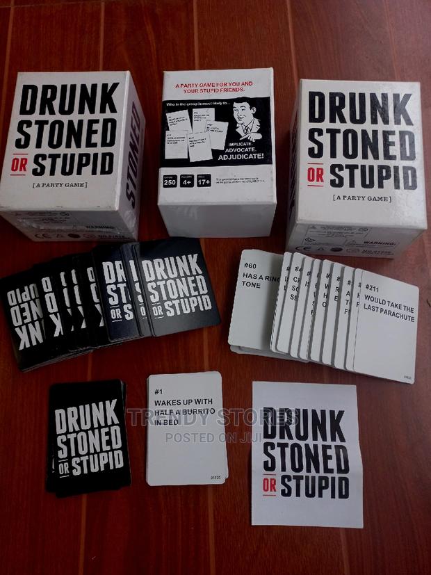 Drunk Stonned or Stupid Party Game - main view