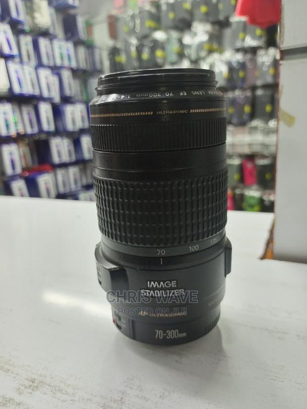 Canon 70-300 With Image Stabilizer - thumbnail 3