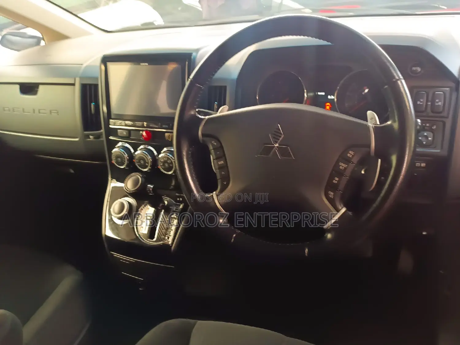 Mitsubishi Delica 2015 Silver