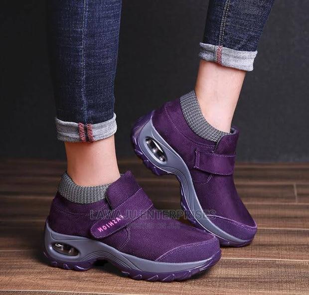 Sneakers - Size 38 - main view