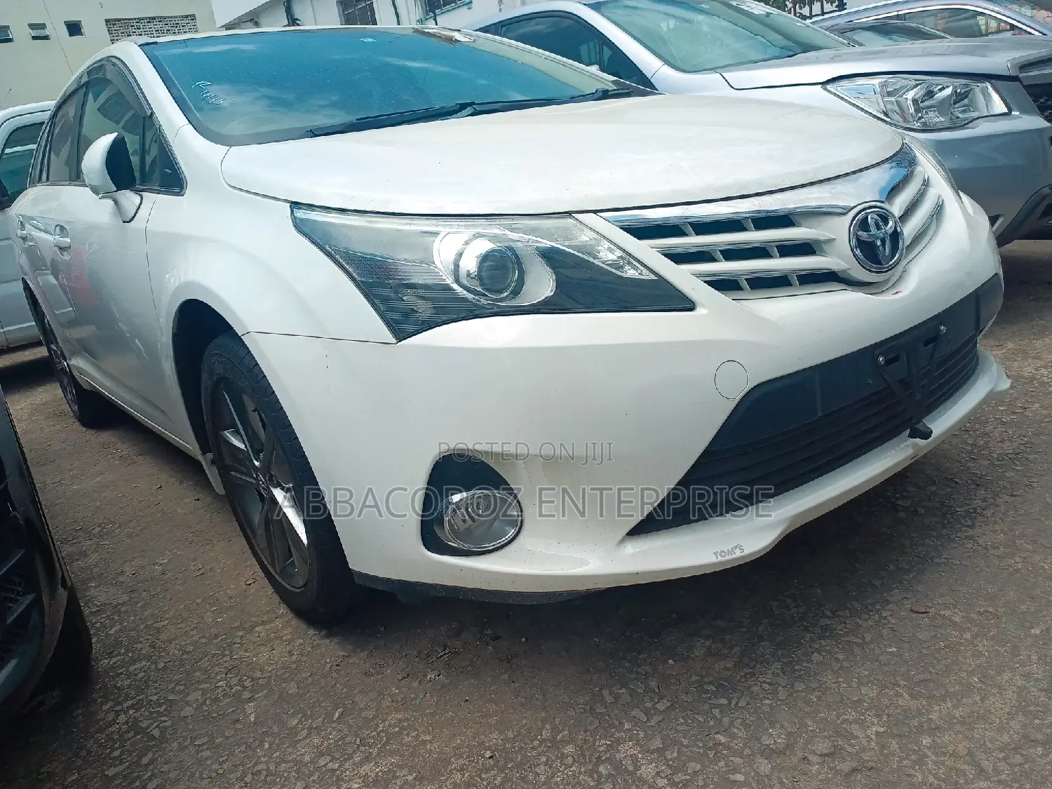 Toyota Avensis 2015 White