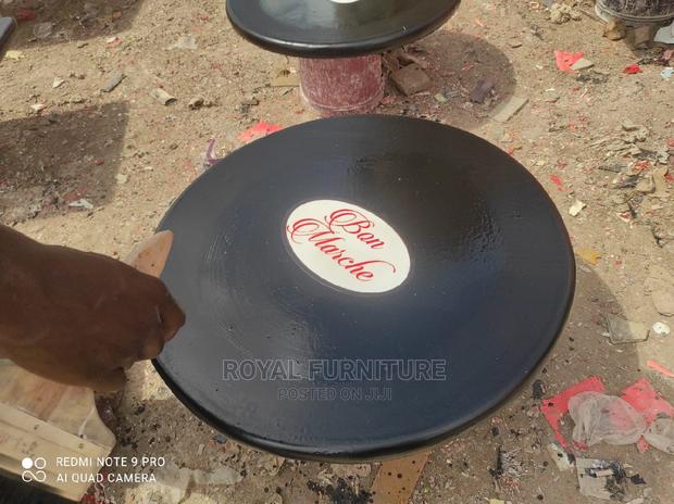 Restaurant Table - thumbnail 2