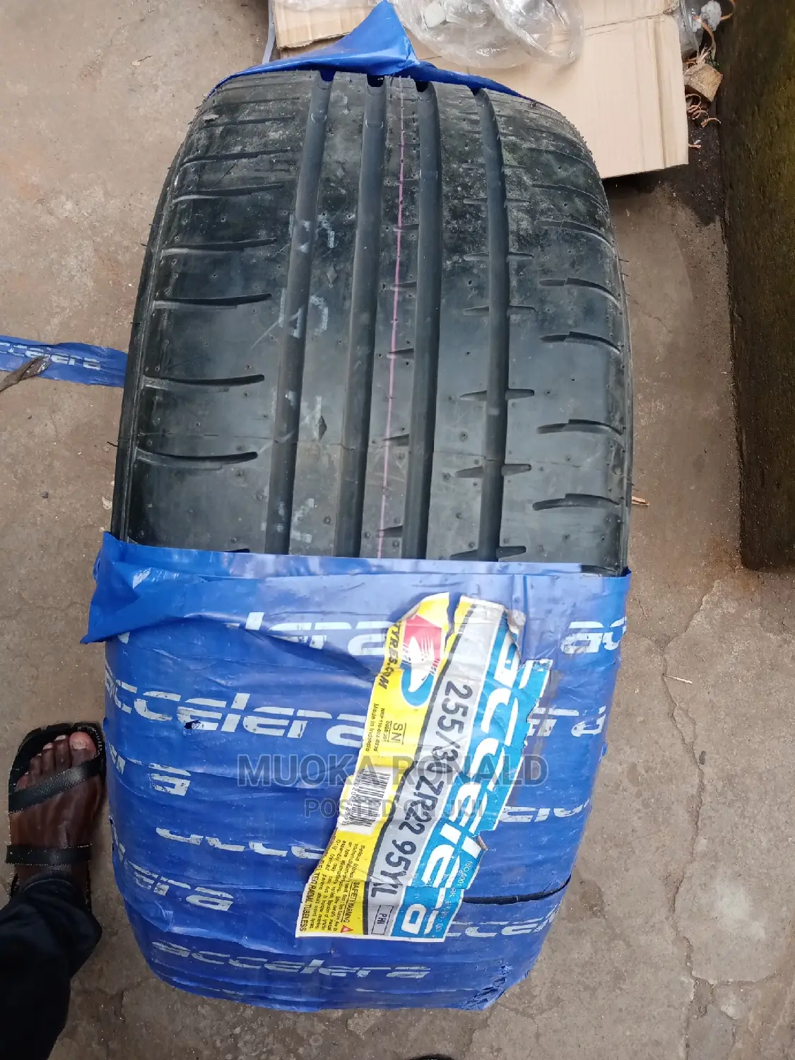 255/30r22 Accerela Tyre Made in Indonesia