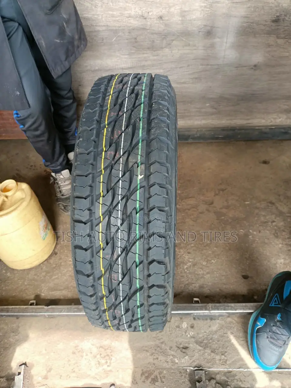 225/65r17 Bridgestone