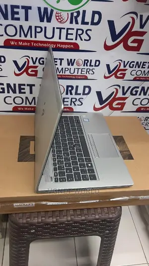 Laptop HP EliteBook 830 G5 8GB Intel Core i5 SSD 256GB