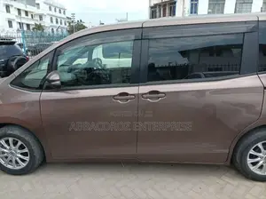 Toyota Noah 2.0 AWD (8 Seater) 2015 Brown