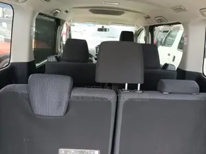 Toyota Noah 2.0 AWD (8 Seater) 2015 Brown