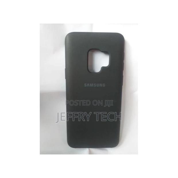 Samsung Galaxy S9 Silicone Case Black - main view