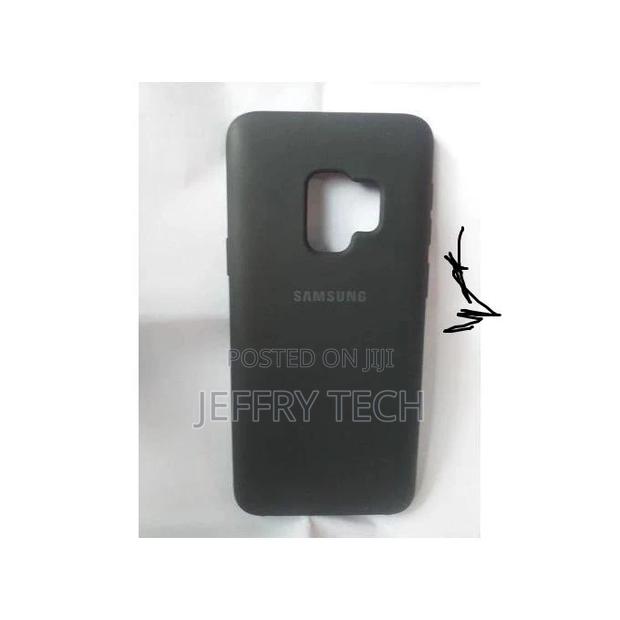 Samsung Galaxy S9 Silicone Case Black - thumbnail 3