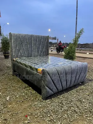 5/6 Fabric Bed