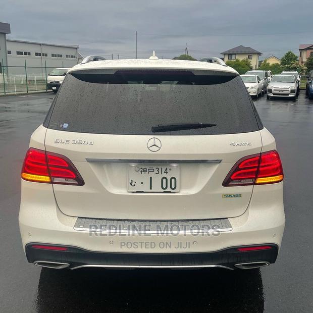 Mercedes-Benz GLE-Class 2017 White - thumbnail 2