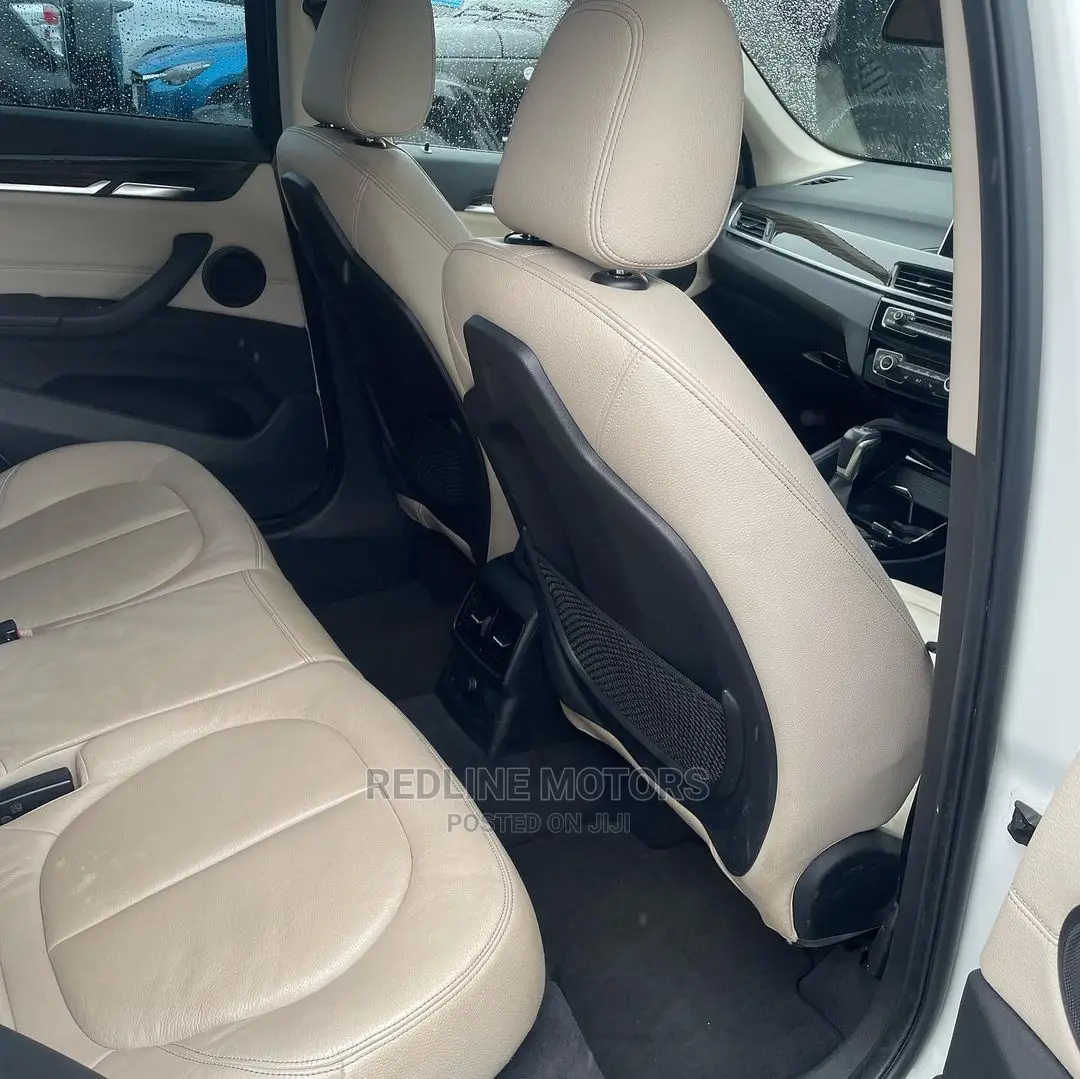 BMW X1 sDrive28i FWD 2017 White