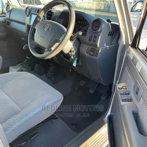 Toyota Land Cruiser 4.0 V6 EXR 2017 Silver