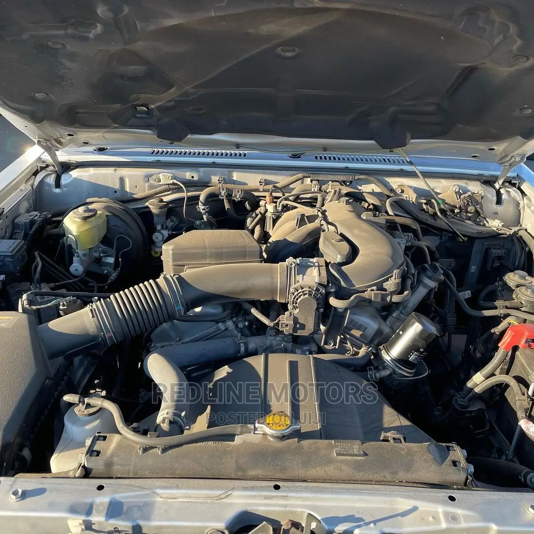 Toyota Land Cruiser 4.0 V6 EXR 2017 Silver