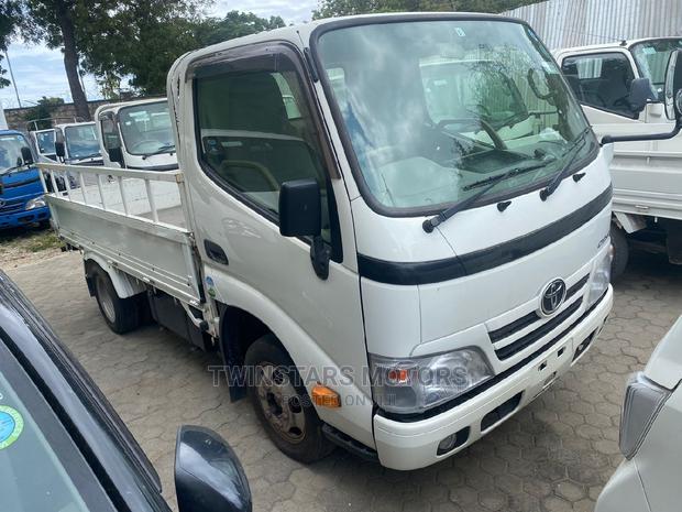 Toyota Dyna 3000cc - thumbnail 7