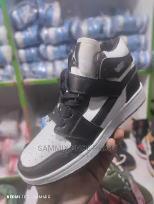 Kids Jordan 1