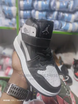 Kids Jordan 1