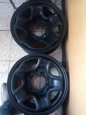 Size 16 Tubless Land Cruiser Rims