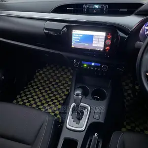 Toyota Hilux TRD Black 4x4 2017 Black